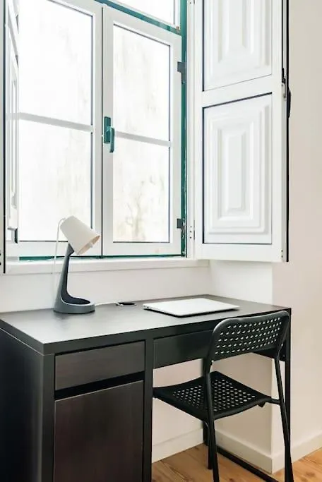 Lisbon Viewpoint Retreat Apartment